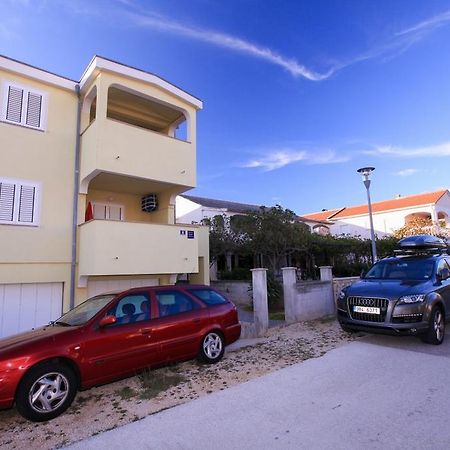 Apartments Franc Povljana Eksteriør bilde